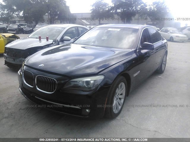 WBAKA83519CY33990 - 2009 BMW 750 I BLACK photo 2