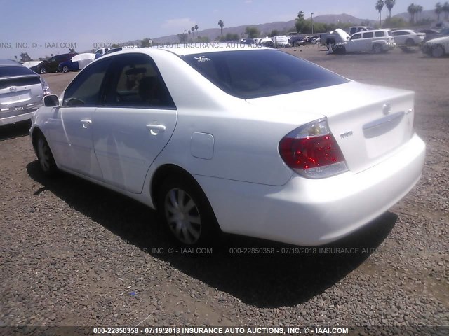 4T1BE32K65U429665 - 2005 TOYOTA CAMRY LE/XLE/SE 白色 照片 3
