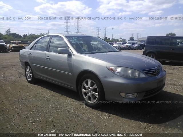 4T1BF30KX5U593257 - 2005 TOYOTA CAMRY LE/XLE/SE Boz foto 1