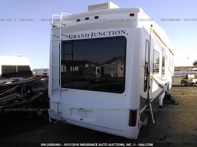 47CFCGU229C658290 - 2009 DUTCHMEN GRAND JUNCTION  WHITE photo 4