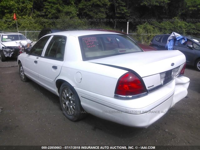 2FDFP74W35X160551 - 2005 FORD CROWN VICTORIA LX WHITE photo 3