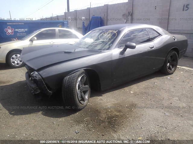 2C3CDYAG1DH627842 - 2013 DODGE CHALLENGER SXT GRAY photo 2