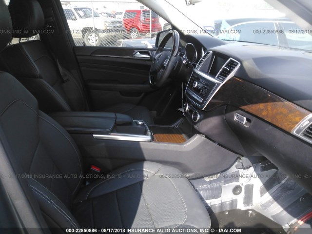 4JGDA5HB3EA411827 - 2014 MERCEDES-BENZ ML 350 4MATIC GRAY photo 5