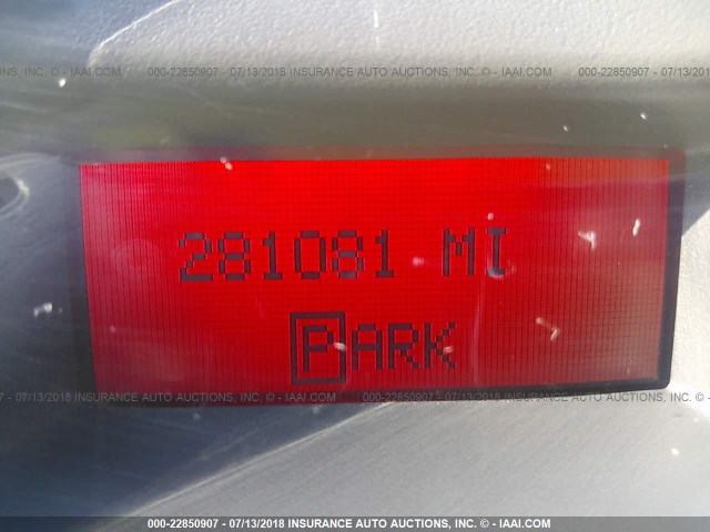 2G2WP552261272256 - 2006 PONTIAC GRAND PRIX GRAY photo 7