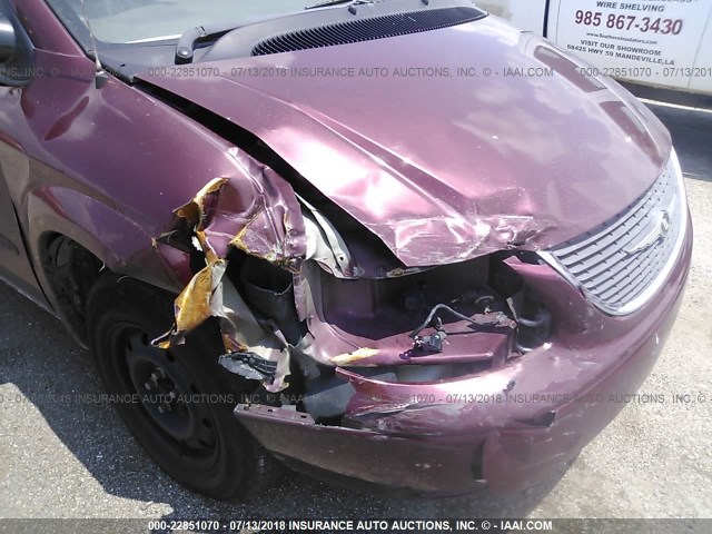 2C4GP44333R185211 - 2003 CHRYSLER TOWN & COUNTRY LX MAROON photo 6