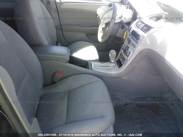1G1ZG57B98F200707 - 2008 CHEVROLET MALIBU LS შავი ფოტო 5