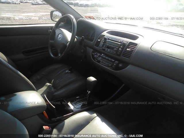 4T1BE30K92U094660 - 2002 TOYOTA CAMRY LE/XLE/SE 栗色 照片 5