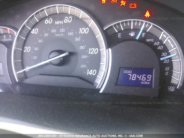 4T1BF1FK4EU744539 - 2014 TOYOTA CAMRY L/SE/LE/XLE 银色 照片 7