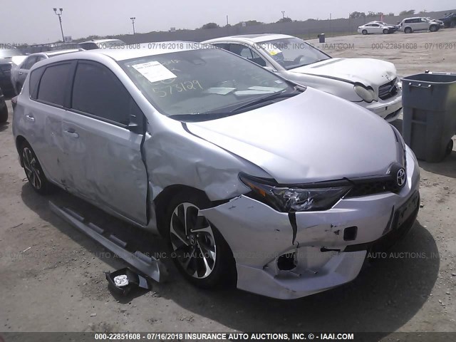 JTNKARJE3JJ573129 - 2018 TOYOTA COROLLA IM SILVER photo 1