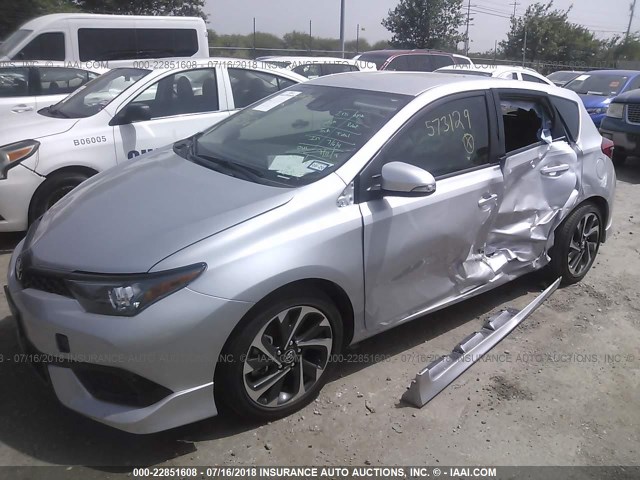 JTNKARJE3JJ573129 - 2018 TOYOTA COROLLA IM SILVER photo 2