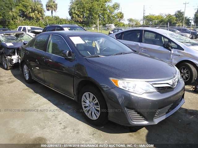 4T4BF1FK8CR233435 - 2012 TOYOTA CAMRY SE/LE/XLE 灰色 照片 1