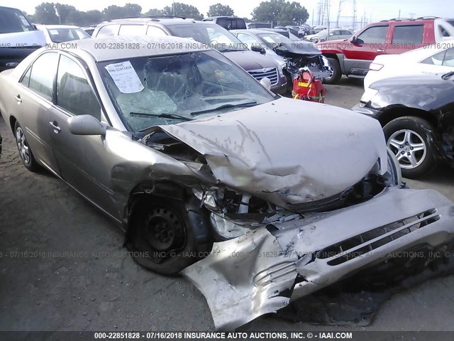 4T1BE32K62U551339 - 2002 TOYOTA CAMRY LE/XLE/SE 灰色 照片 1