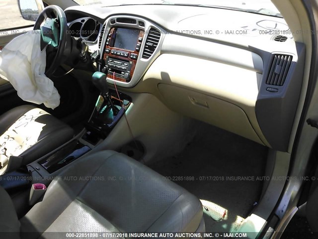 JTEGW21A270017811 - 2007 TOYOTA HIGHLANDER HYBRID GOLD photo 5