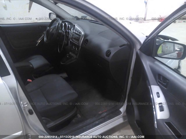 5Y2SM62844Z464798 - 2004 PONTIAC VIBE SILVER photo 5