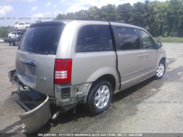2A8HR54X19R577418 - 2009 CHRYSLER TOWN & COUNTRY TOURING GOLD photo 4