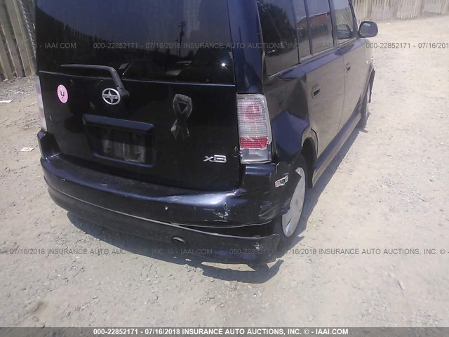 JTLKT334264063350 - 2006 TOYOTA SCION XB Dunkelblau Foto 6
