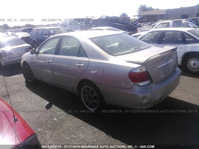 4T1BE32K25U523087 - 2005 TOYOTA CAMRY LE/XLE/SE 金色 照片 3