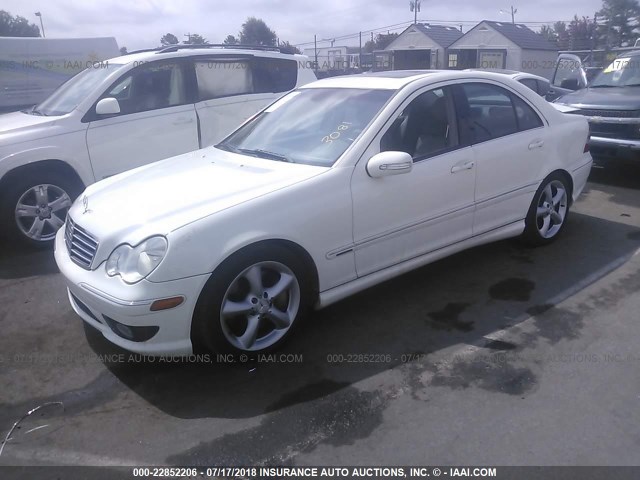 WDBRF52H56F753081 - 2006 MERCEDES-BENZ C GENERATION 2006 230 WHITE photo 2