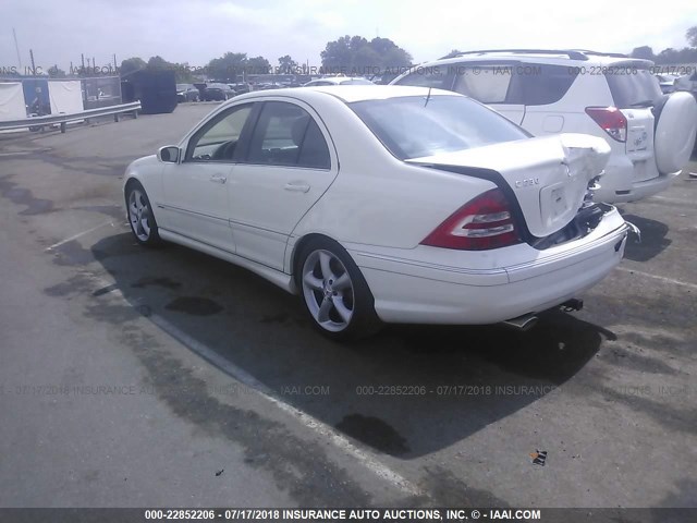 WDBRF52H56F753081 - 2006 MERCEDES-BENZ C GENERATION 2006 230 WHITE photo 3