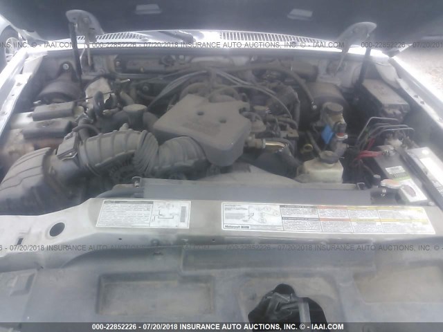 1FMZU77EX2UB98468 - 2002 FORD EXPLORER SPORT TR  SILVER photo 10