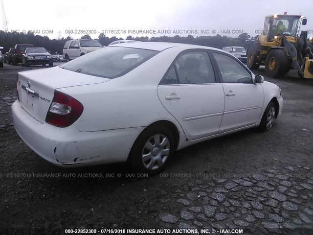 4T1BE32K04U292950 - 2004 TOYOTA CAMRY LE/XLE/SE თეთრი ფოტო 4