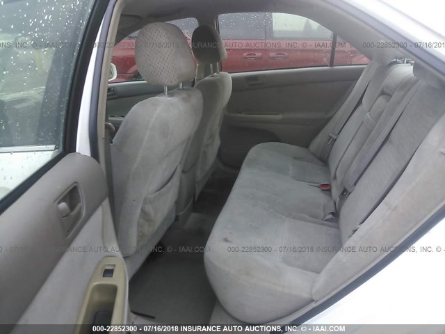 4T1BE32K04U292950 - 2004 TOYOTA CAMRY LE/XLE/SE თეთრი ფოტო 8