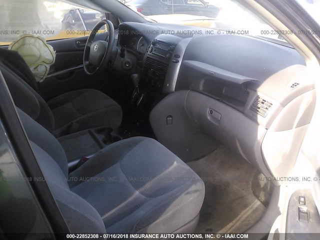 5TDZA23C06S436777 - 2006 TOYOTA SIENNA CE/LE GRAY photo 5