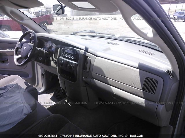 3D7KA28C54G237185 - 2004 DODGE RAM 2500 ST/SLT 银色 照片 5