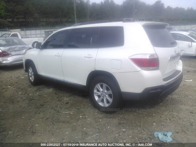 5TDZA3EH6BS009287 - 2011 TOYOTA HIGHLANDER SE WHITE photo 3