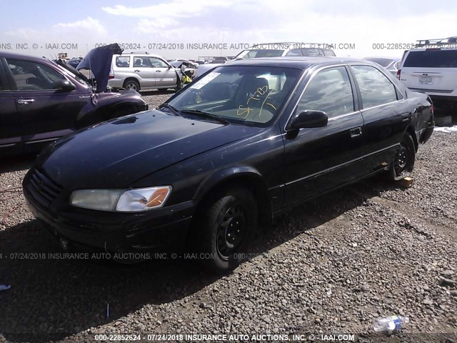 JT2BG22K1V0083436 - 1997 TOYOTA CAMRY LE/XLE BLACK photo 2