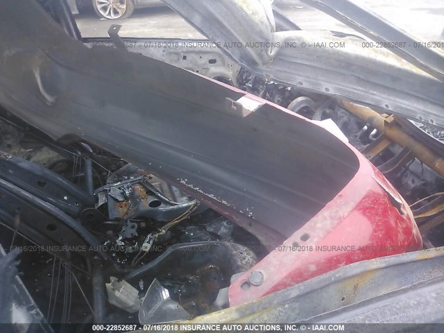 1FAFP383X3W324232 - 2003 FORD FOCUS ZTS RED photo 5