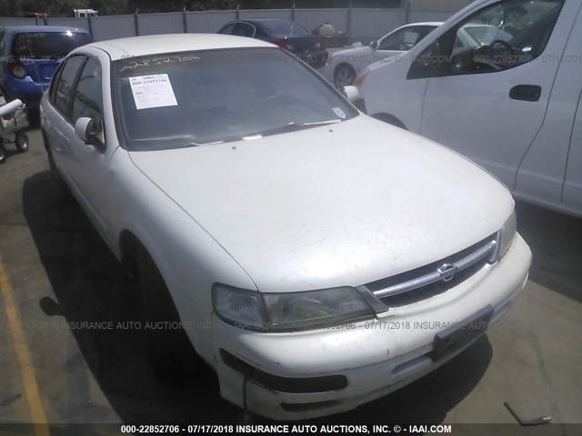 JN1CA21D3XT200504 - 1999 NISSAN MAXIMA GLE/GXE/SE WHITE photo 1