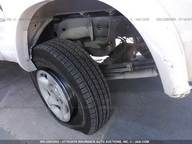 5TBBT44183S438222 - 2003 TOYOTA TUNDRA ACCESS CAB SR5 WHITE photo 6