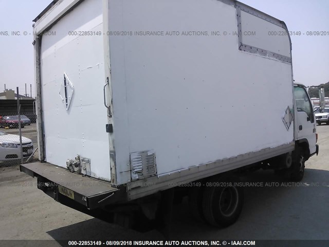 J8DC4B14137013140 - 2003 GMC W4500 W45042 WHITE photo 4