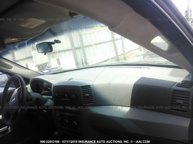 1J4GS48K75C569675 - 2005 JEEP GRAND CHEROKEE LAREDO/COLUMBIA/FREEDOM 黑色 照片 5