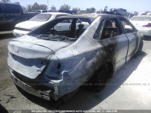 4T4BF1FK7GR552492 - 2016 TOYOTA CAMRY LE/XLE/SE/XSE 银色 照片 4