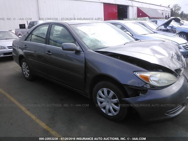 4T1BE32K73U758789 - 2003 TOYOTA CAMRY LE/XLE/SE SILVER photo 1