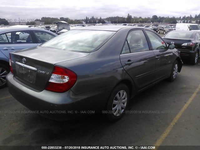 4T1BE32K73U758789 - 2003 TOYOTA CAMRY LE/XLE/SE SILVER photo 4