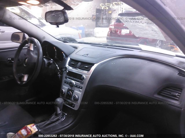 1G1ZC5E07CF328322 - 2012 CHEVROLET MALIBU 1LT თეთრი ფოტო 5