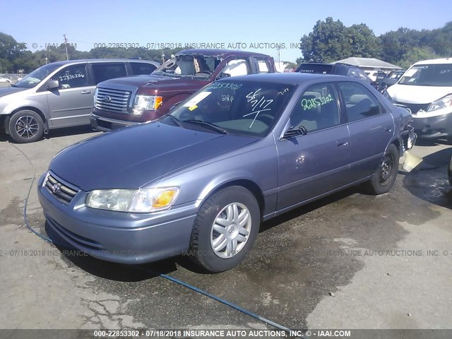 4T1BG22K2YU648910 - 2000 TOYOTA CAMRY CE/LE/XLE 紫色 照片 2