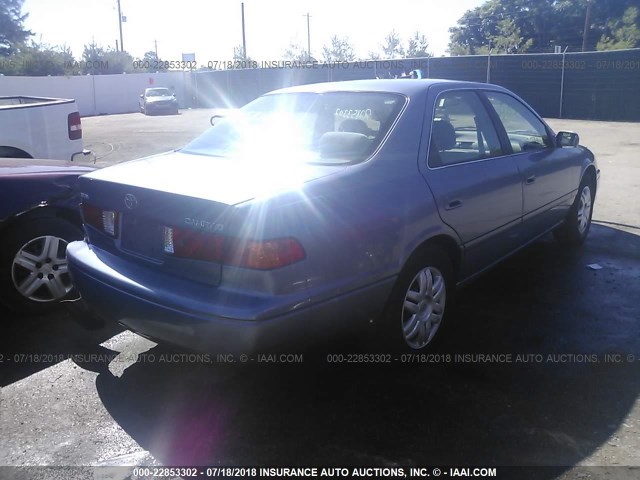 4T1BG22K2YU648910 - 2000 TOYOTA CAMRY CE/LE/XLE 紫色 照片 4