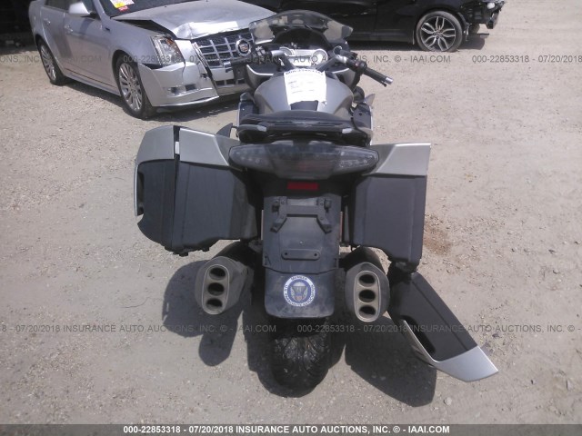 WB1061201CZZ20900 - 2012 BMW K1600 GTL SILVER photo 6