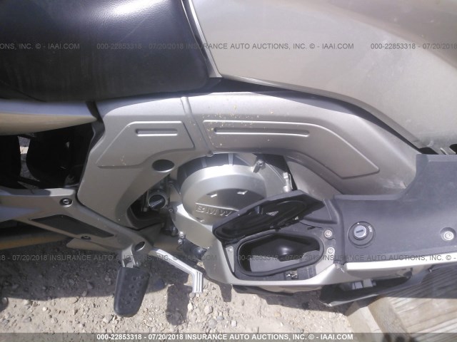 WB1061201CZZ20900 - 2012 BMW K1600 GTL SILVER photo 8