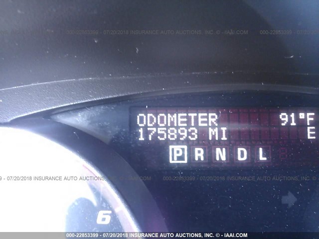 1GKLRMED1AJ116054 - 2010 GMC ACADIA SLT-1 Srebrny zdjęcie 7