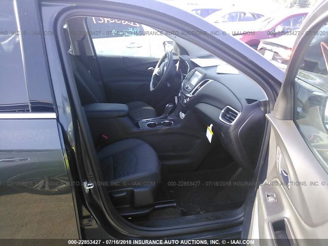 2GNAXSEV9J6214727 - 2018 CHEVROLET EQUINOX LT GRAY photo 5