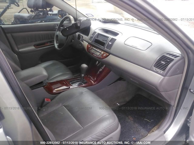 4T1BE32K86U713039 - 2006 TOYOTA CAMRY LE/XLE/SE Gümüş foto 5