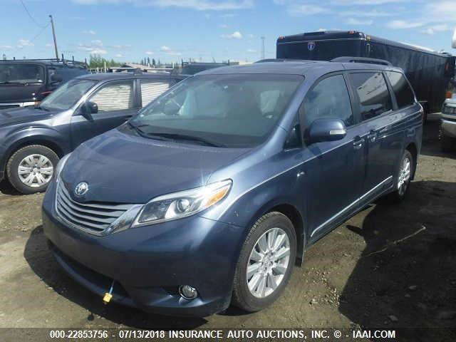 5TDDZ3DC0HS167772 - 2017 TOYOTA SIENNA XLE/LIMITED BLUE photo 2