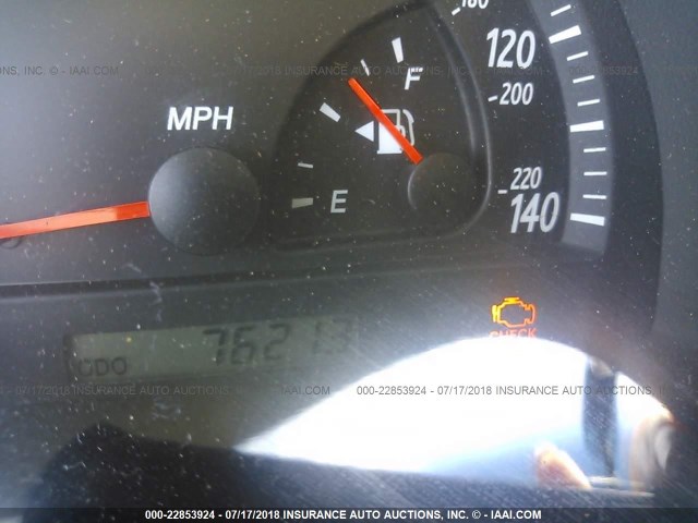 4T1BF32KX2U526358 - 2002 TOYOTA CAMRY LE/XLE/SE 银色 照片 7