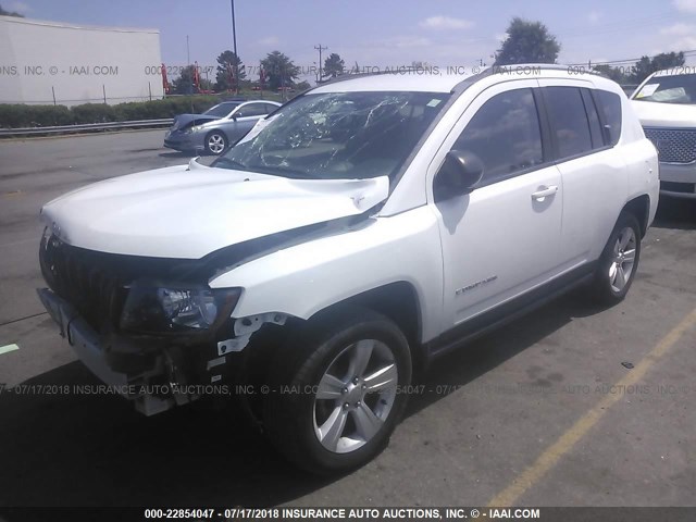 1C4NJCBA2GD620328 - 2016 JEEP COMPASS SPORT WHITE photo 2