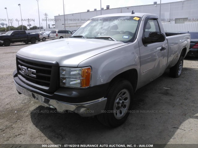 1GTEC14X68Z307688 - 2008 GMC SIERRA C1500 SILVER photo 2